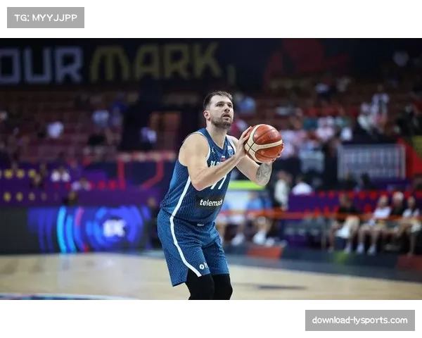 欧媒称海斯申请斯洛文尼亚护照或将携手东契奇征战世预赛